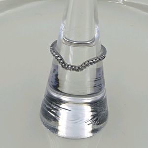 Sterling Silver 925 CZ Bended Band Ring Sz 6